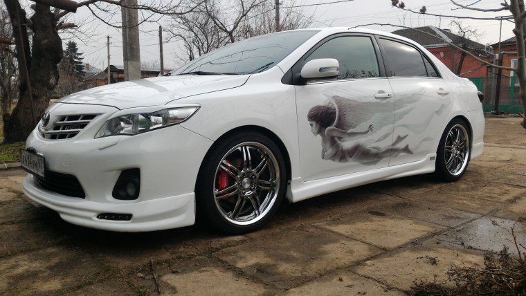 Тойота Королла 2012 в обвесах