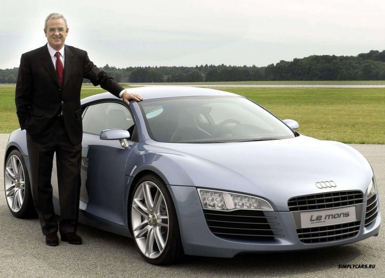 Человек в автомобиле