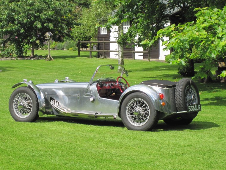 Мерседес f300