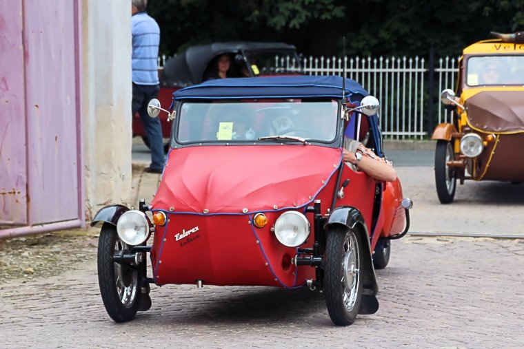 Британский трехколесный автомобиль