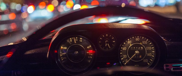 Ночной город за рулем