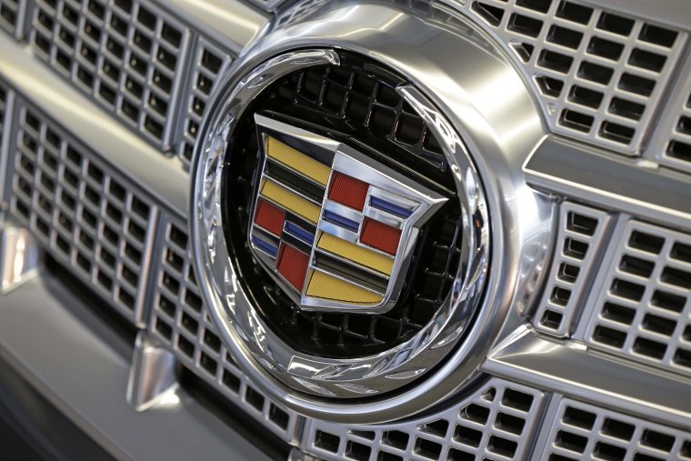 Cadillac Escalade значок