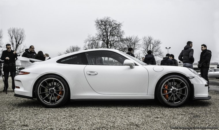 Машина Porsche 911 gt2 Джейсона Стетхема