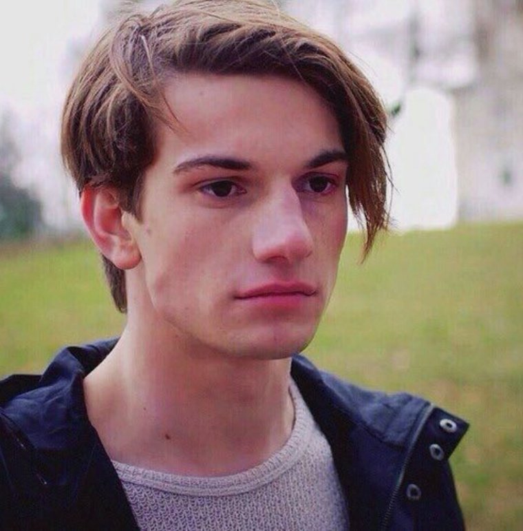 Хэйес, Томас