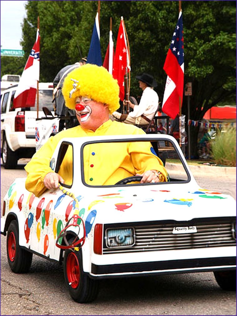 Клоуны на автомобиле
