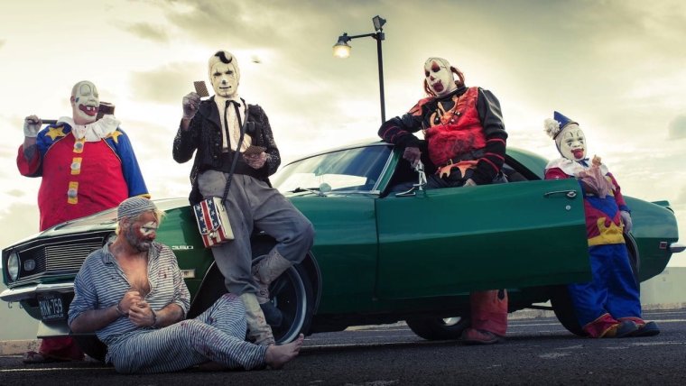 Мёртвые клоуны фильм 2004