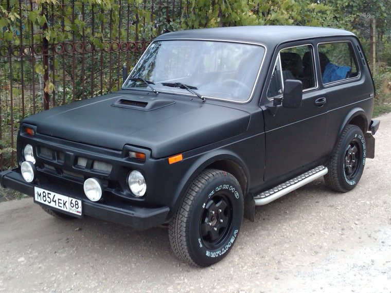 Нива 2121 черный Раптор