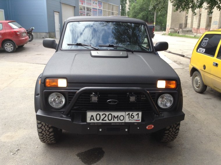 Нива 2121 черный Раптор
