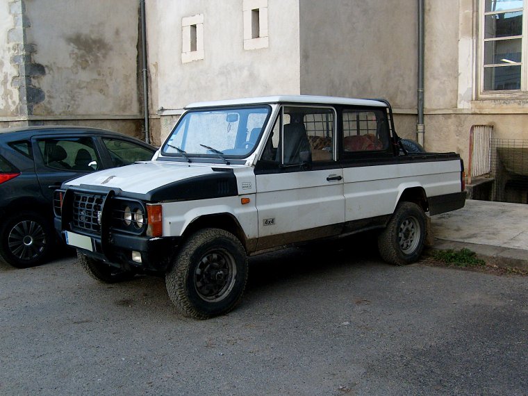 Аро джип Индия