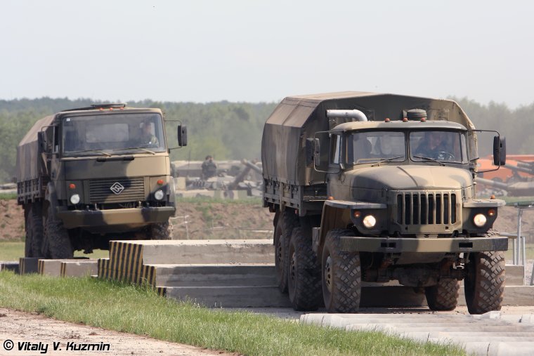 Урал 2010 машина