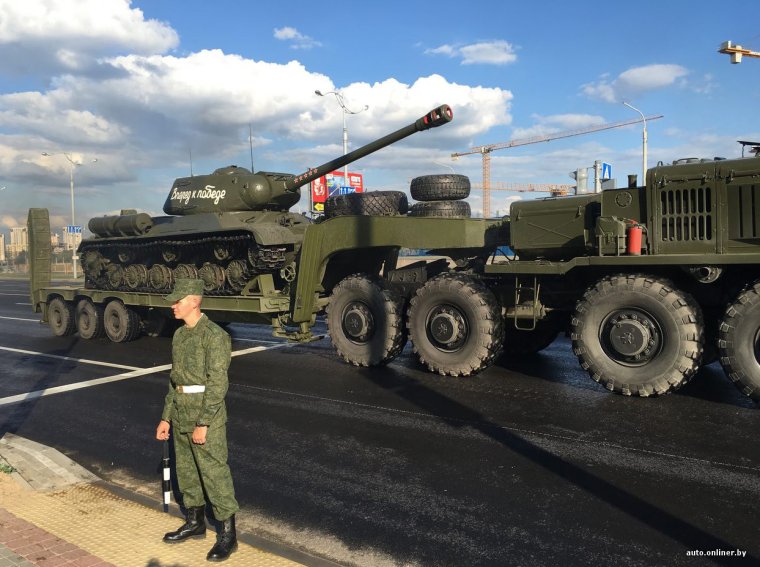 Колонна военной техники