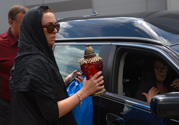 Бальзамирование тела Жанны Фриске