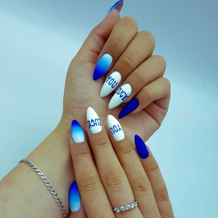 Крутой салон Судзуки