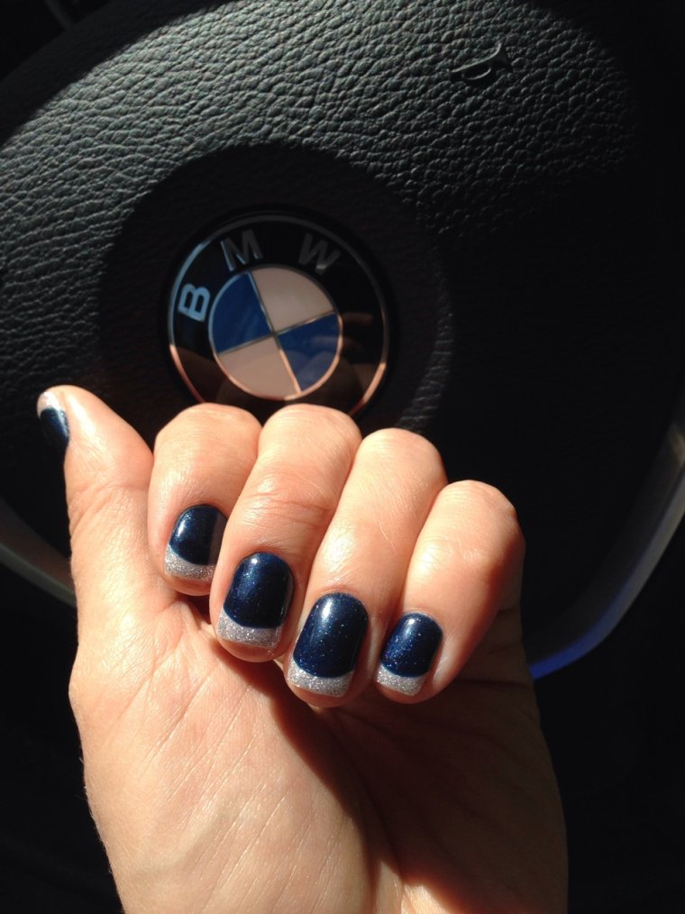 Маникюр на руле