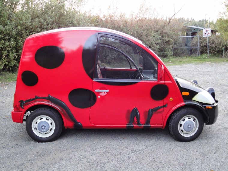 Автомобиль Божья коровка