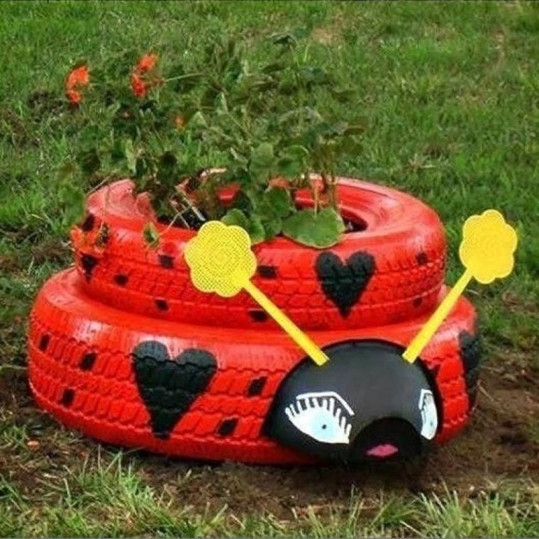 Украшения для сада из покрышек