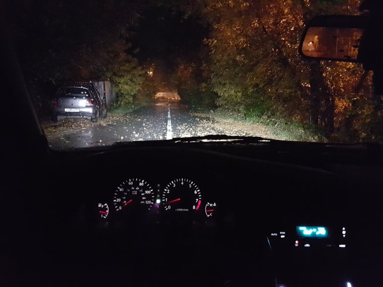 Еду за рулем ВАЗ 2114 трасса ночью
