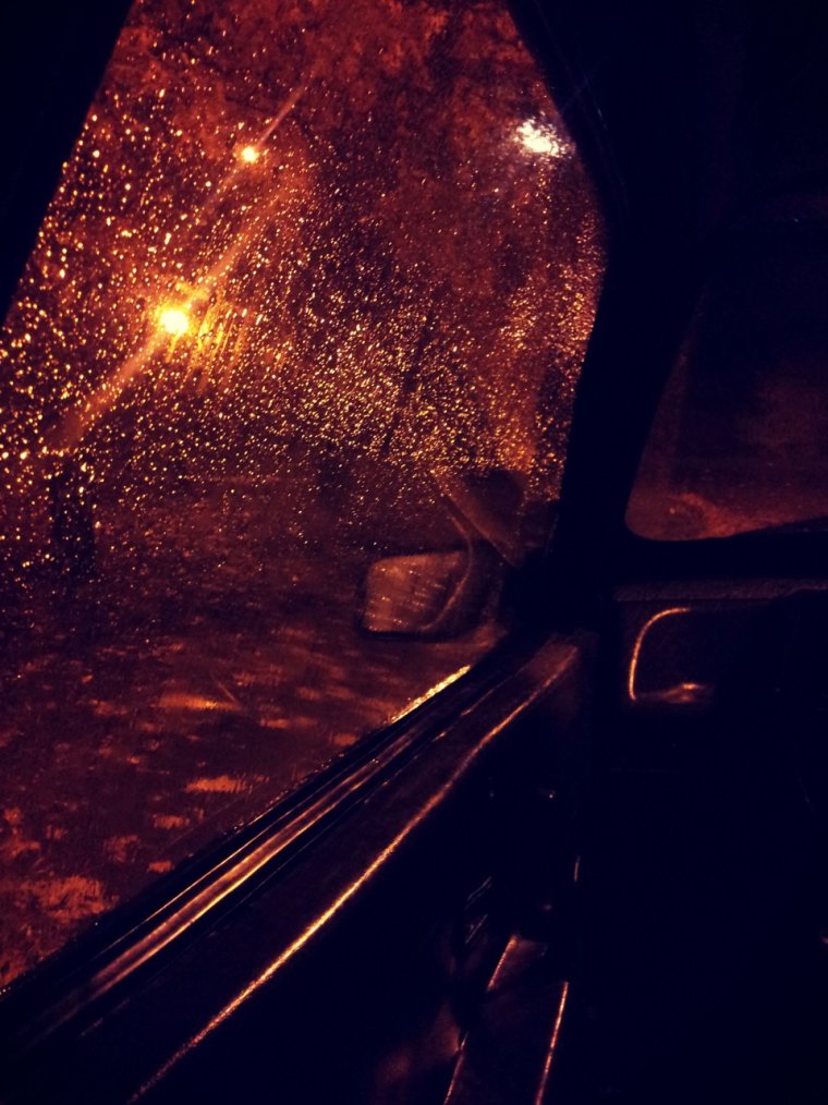 Машина ночь дождь