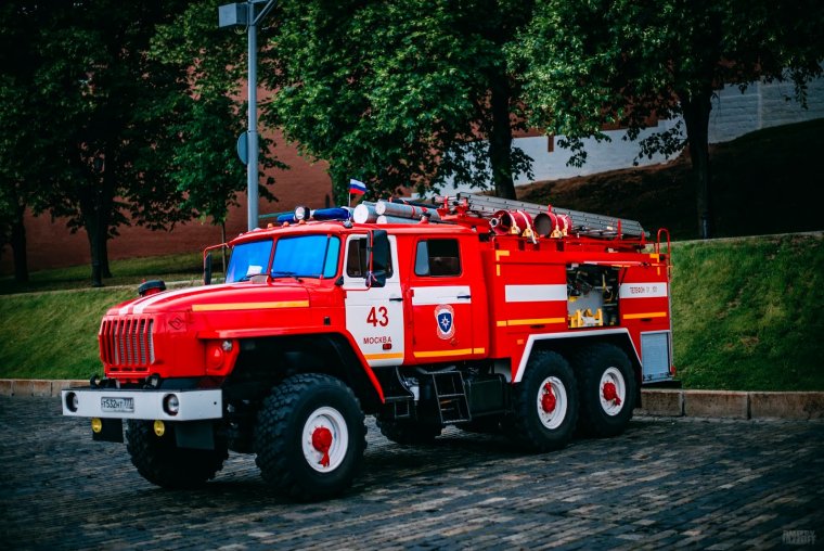Стартовый пожарный автомобиль