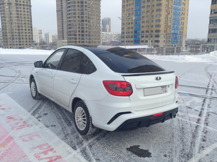 Лада Гранта лифтбек тюнингованный