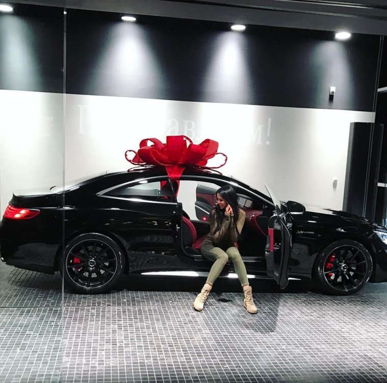 Машина в подарок