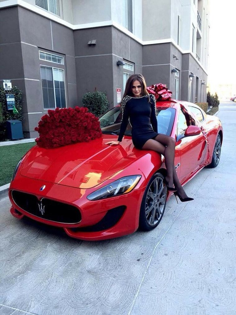 Maria Sharapova range Rover