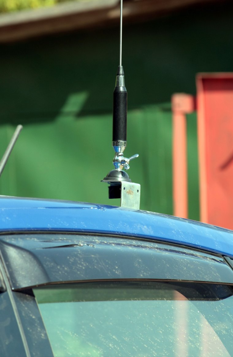 Антенна си би на Астра j