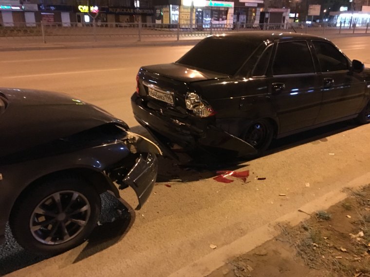 Приора а444кк авария