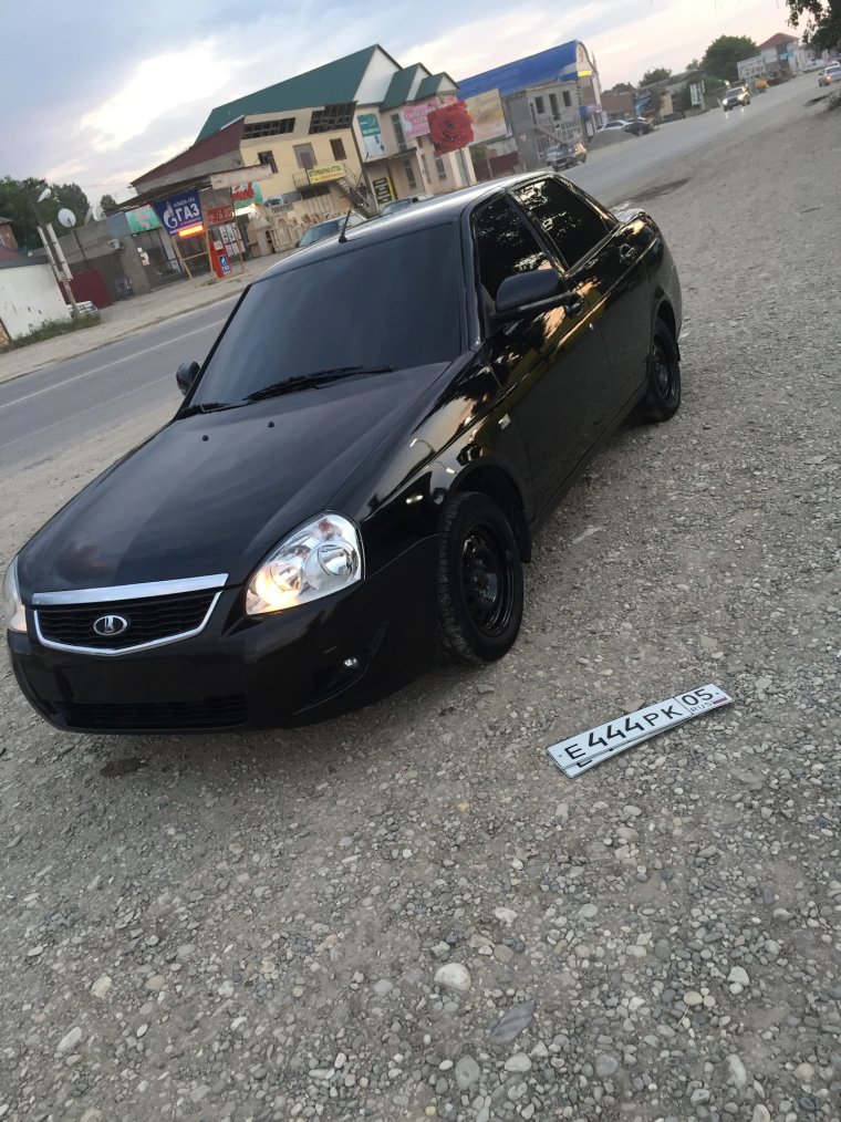 Приора 2 черная тонированная