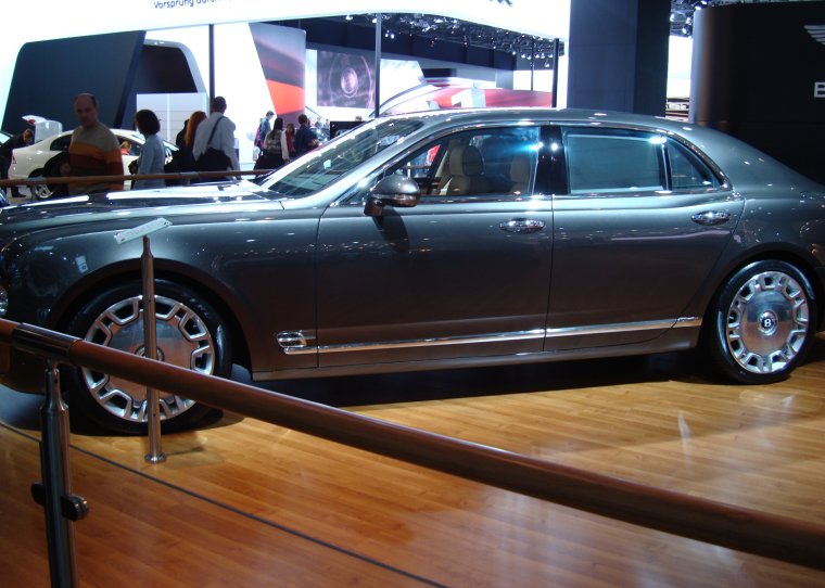 Фото машины Крокус