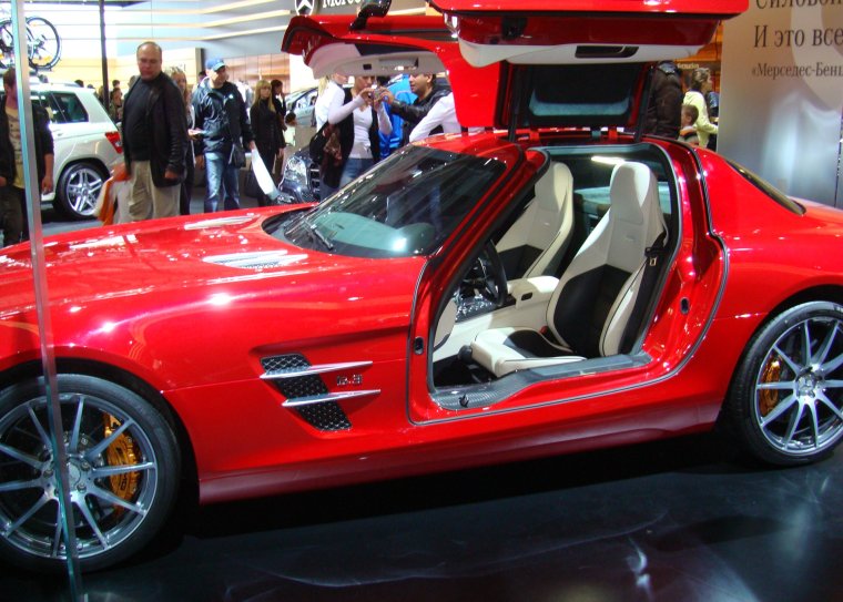 Фото машины Крокус