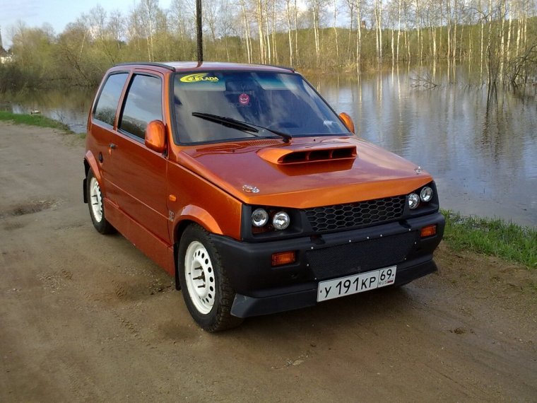 Тюнингованная ВАЗ 1111