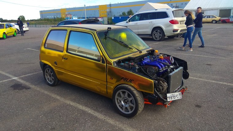 Ока машина на разварках