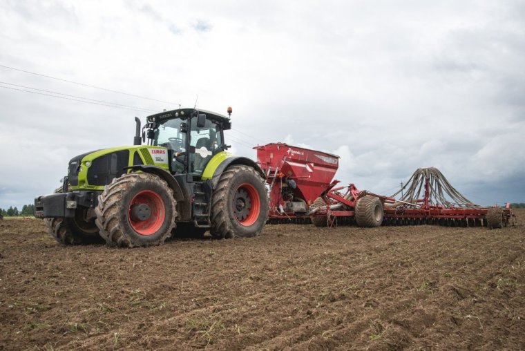 Трактор CLAAS Мираторг