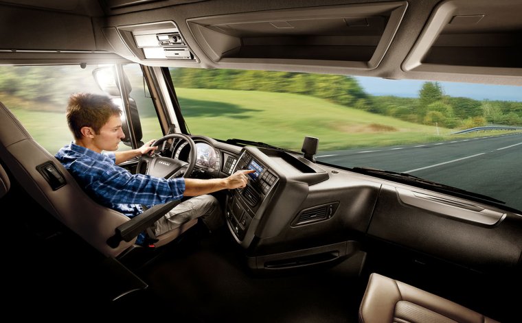 Ивеко Стралис салон Хайвей