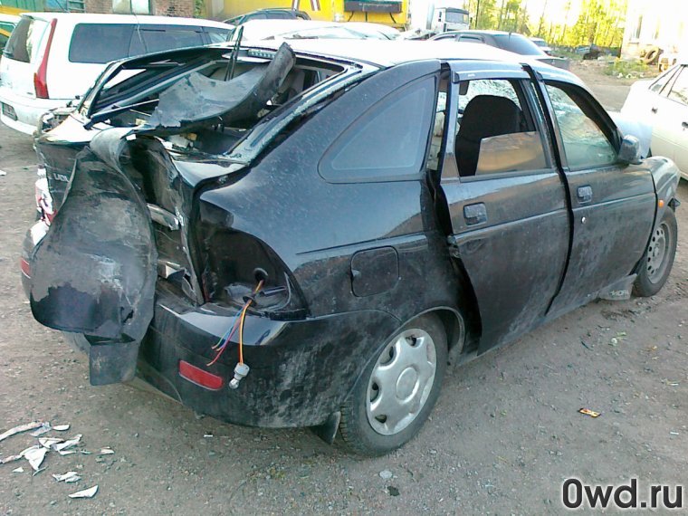 Приора хэтчбек черная битая