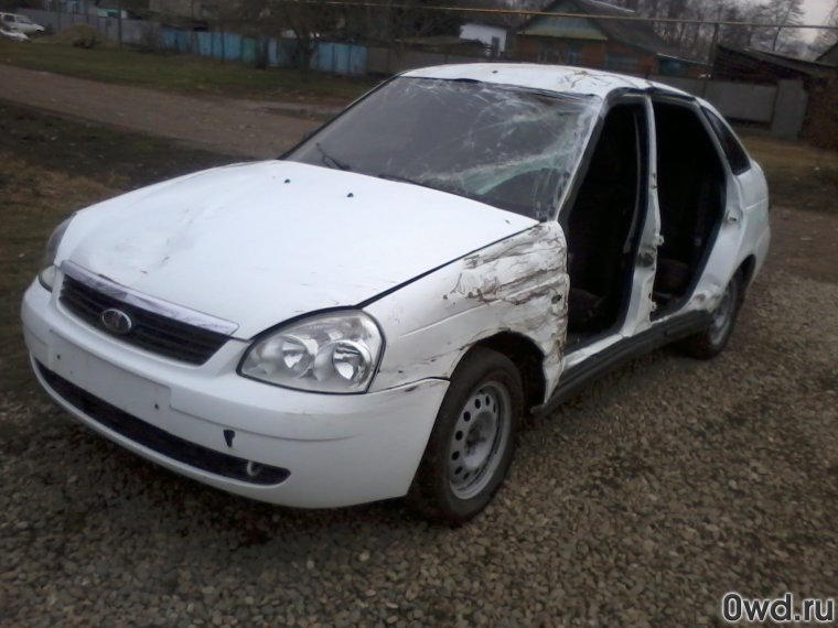 Битые Приоры белые