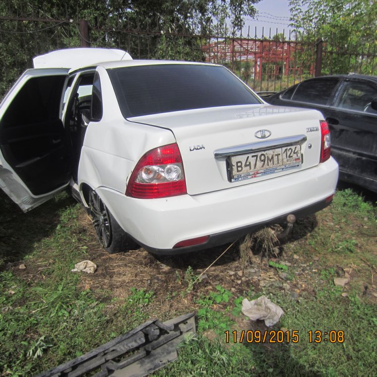 Приора битый 2014