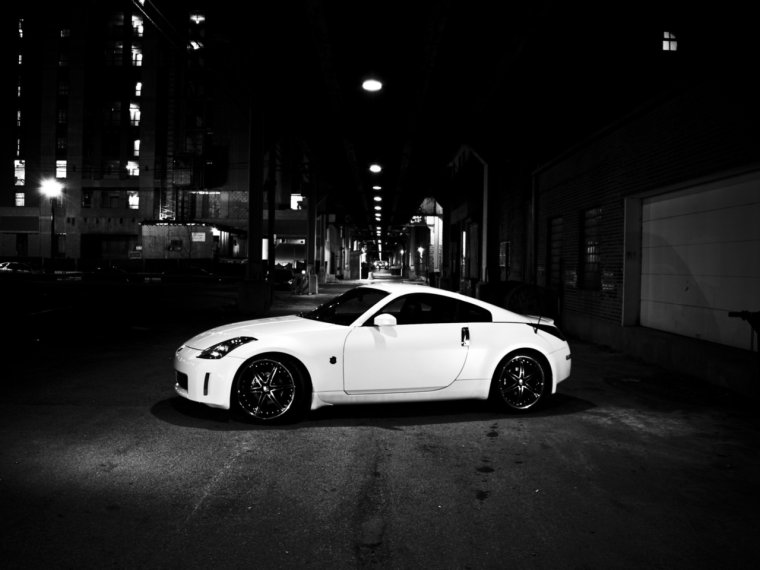 Nissan 350z ночью