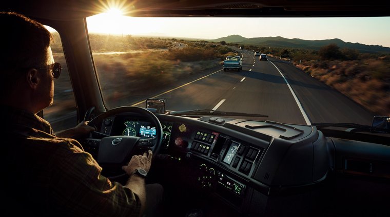 Volvo VNL 760 Interior