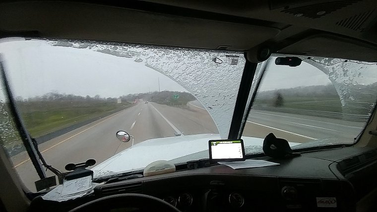 Вид из кабины автомобиля