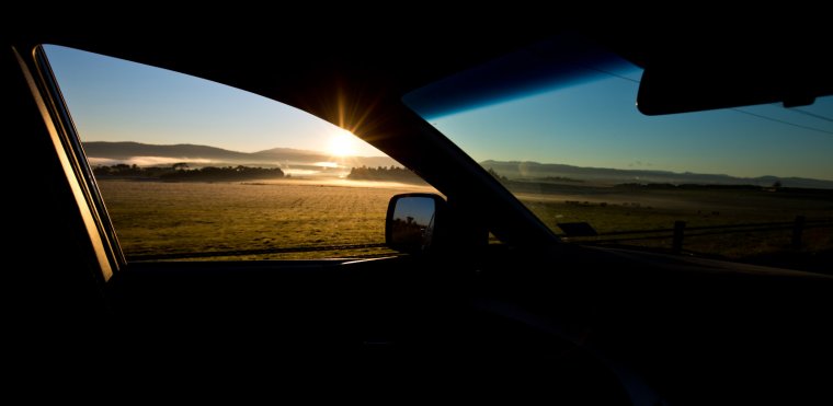 Закат из салона машины