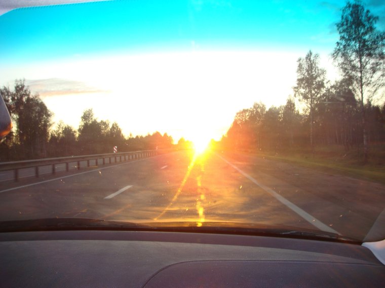 Трасса из окна машины