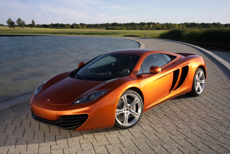 2011 MCLAREN 12c Coupe