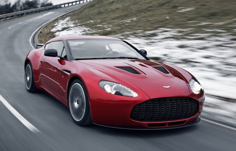 Aston Martin v12