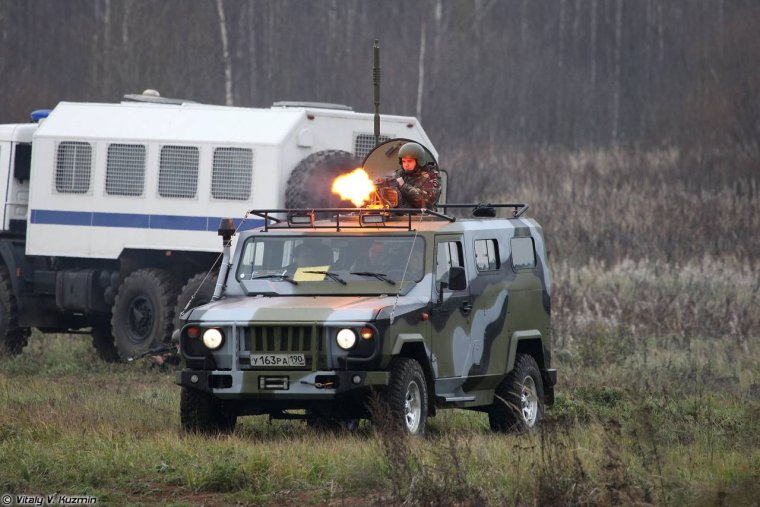 Машина СОБР