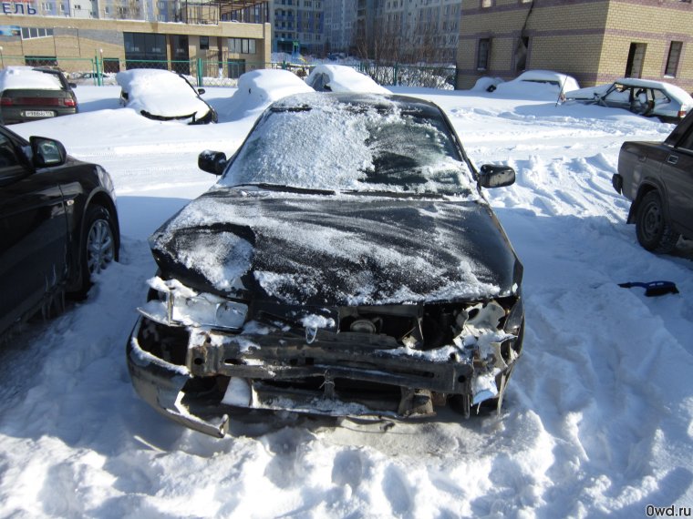 Битая ВАЗ 2112 черная зимой