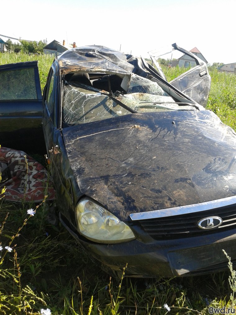 Лада Приора 2007 битая