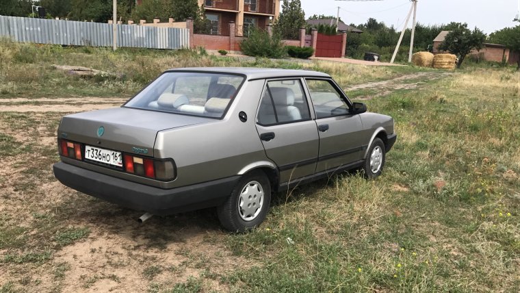 Машина Tofas Dogan