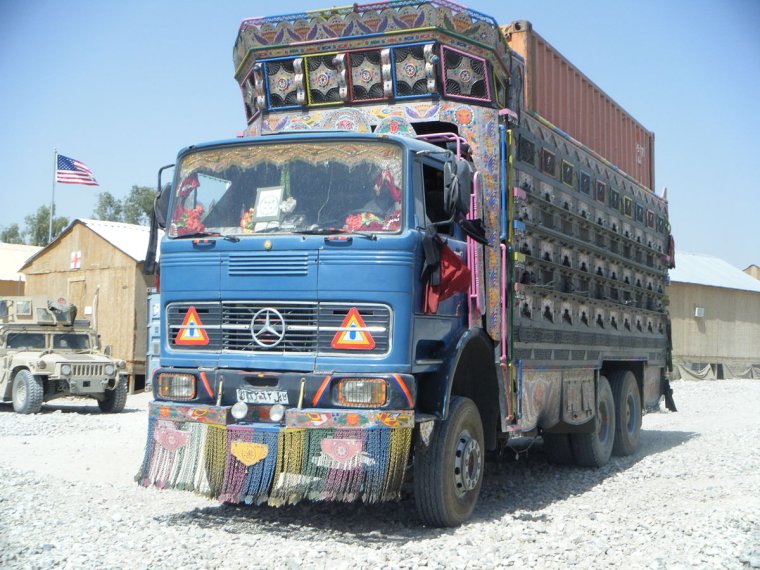 Грузовики в Афганистане